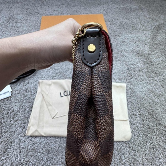 Louis Vuitton Damier Ebene Favorite MM - Picture 13 of 13
